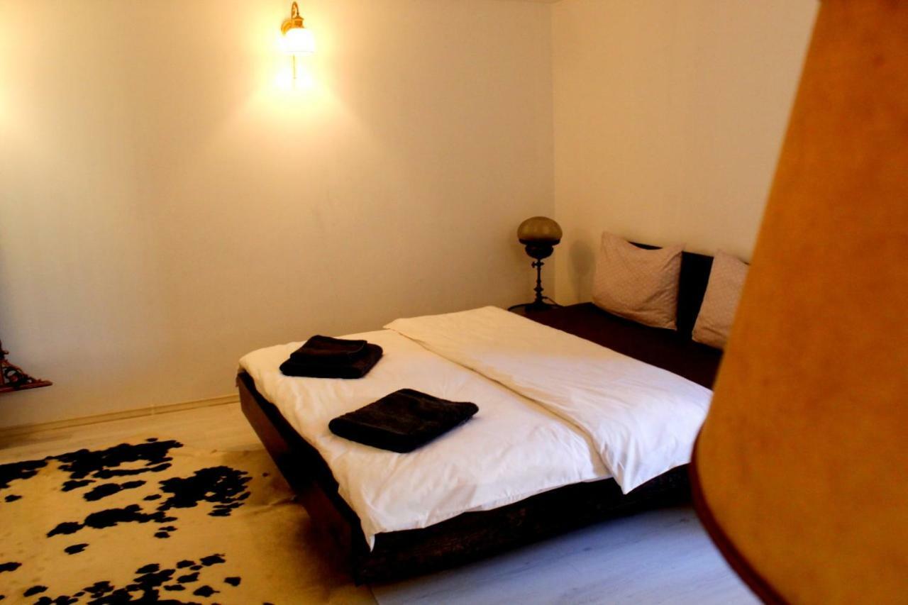 Mansion Josephina Apartment คลูจ-นาโปกา ภายนอก รูปภาพ